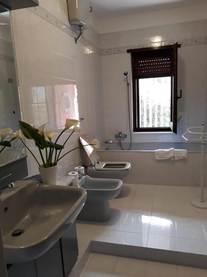 Il Ciclamino Apartment โมโนโปลี ภายนอก รูปภาพ